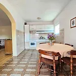 Two-bedroom In Ix