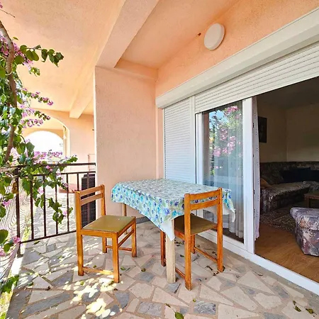 Apartman Two-bedroom In Ix