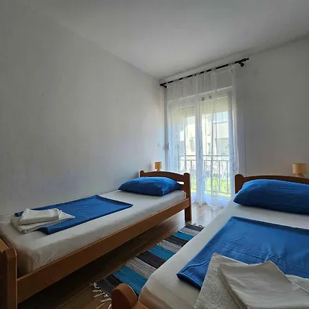 Апартаменты Two-bedroom In Ix Медулин